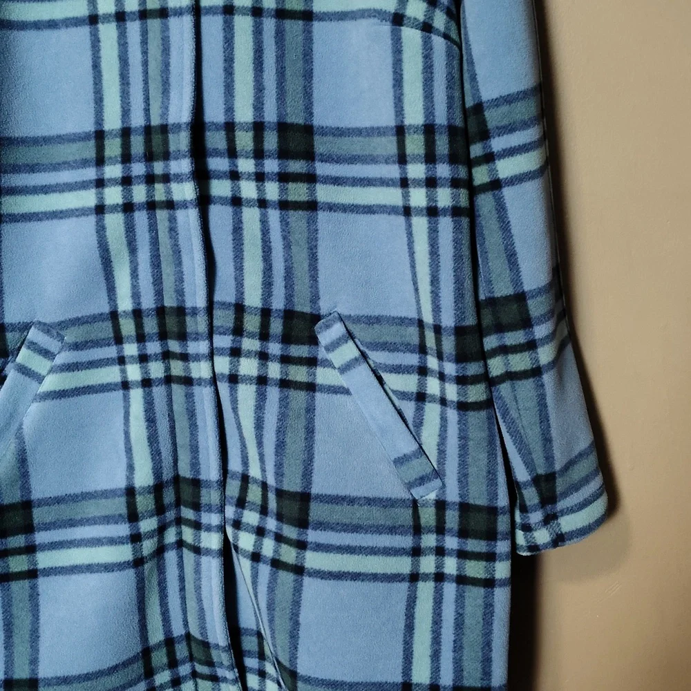 D & Co Blue Plaid, Hooded, Full Zip/Button, Fleece, Lined Jacket Size  M - Picture 6 of 9